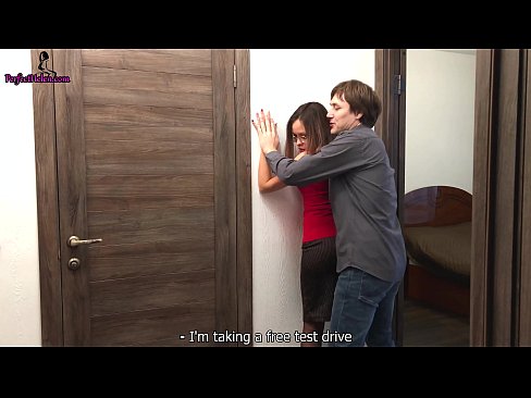 ❤️ Ko te Kaihokohoko Sexy ka whakakorikori i tana Topanga me te whanako i a ia e hoko ana i tana whare noho - Krempai ❤️❌ Porno i mi.porn-impact.ru ❌️