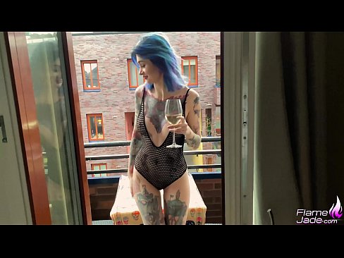 ❤️ Te kotiro tino nui e ngotea ana me te karepe me te whana i raro i te rangi tuwhera ❤️❌ Porno i mi.porn-impact.ru ❌️